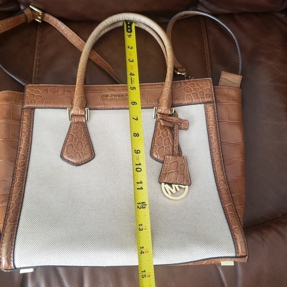 MICHAEL Kors Colette Walnut Medium Messenger Satchel Bag - Picture 13 of 16